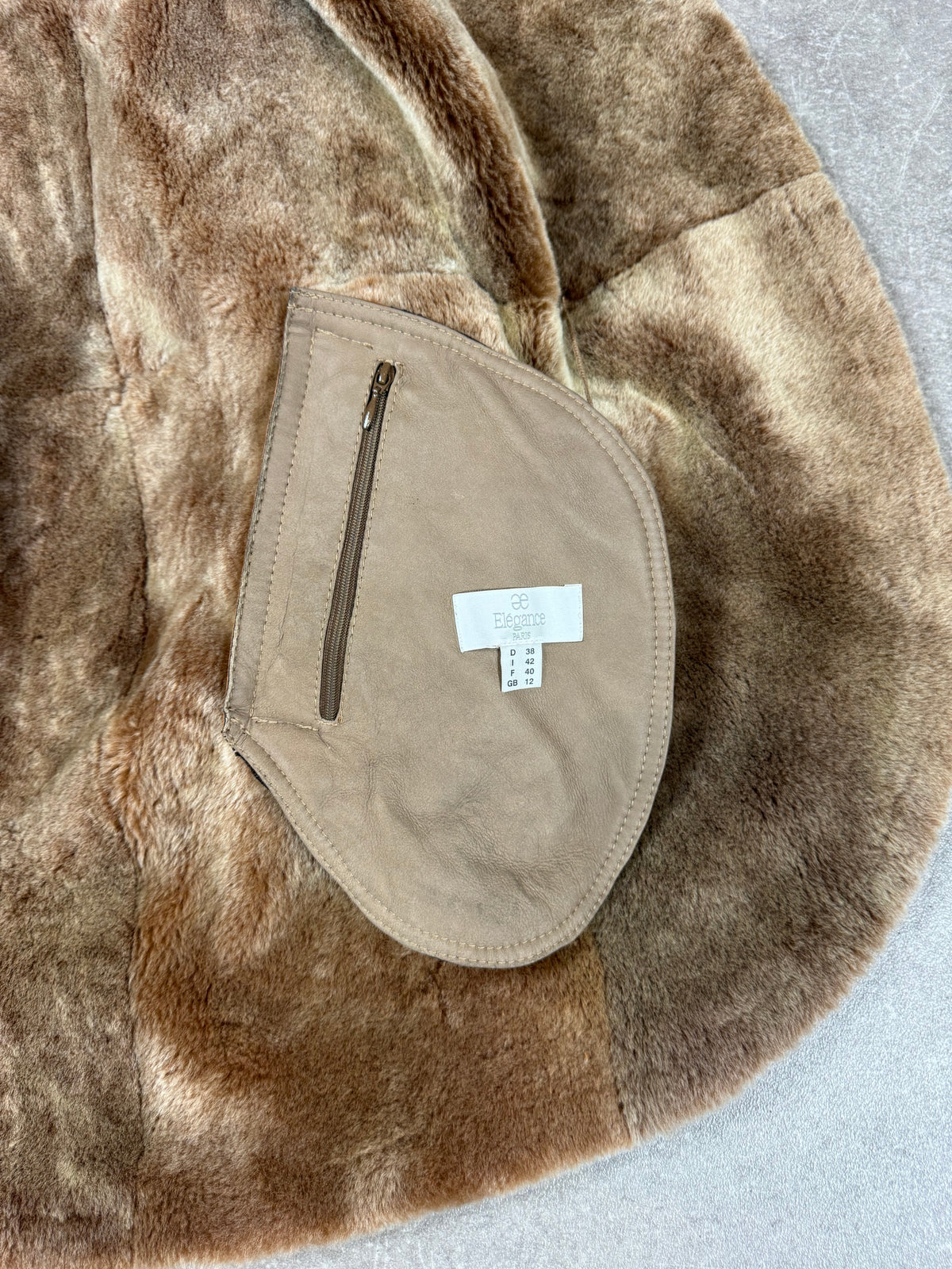 Élégance Paris Vintage Lammfellmantel Damen Gr. 38 – Shearling Cognac
