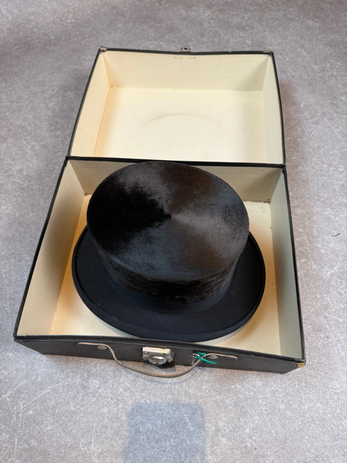 Vintage Seidenzylinder M. Liellem Duisburg Top Hat Herren Zylinder mit Hutkoffer