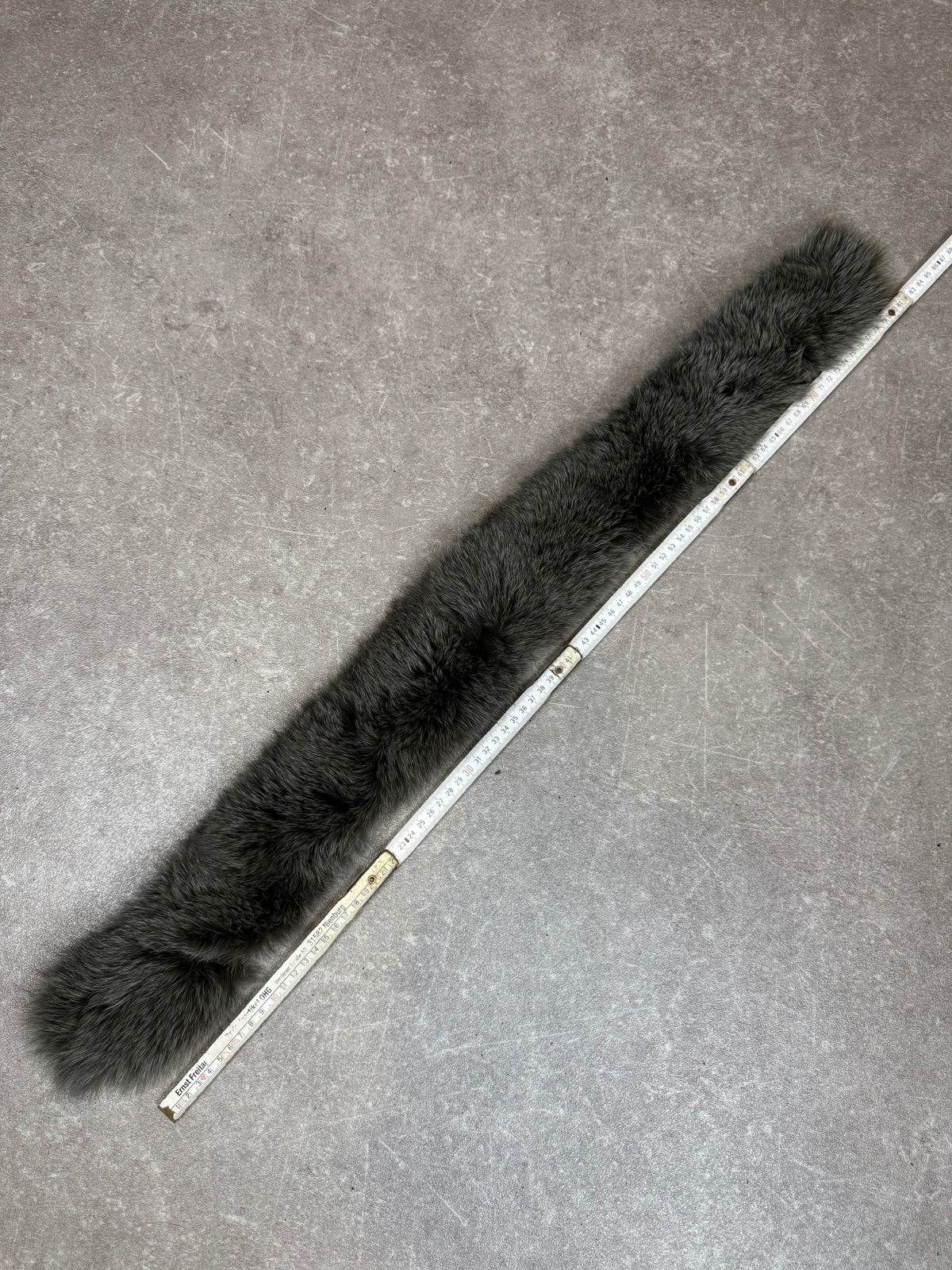 Vintage Echtfell Pelzkragen Grau Silber Fellkragen Stola mit Reißverschluss ca. 82 cm