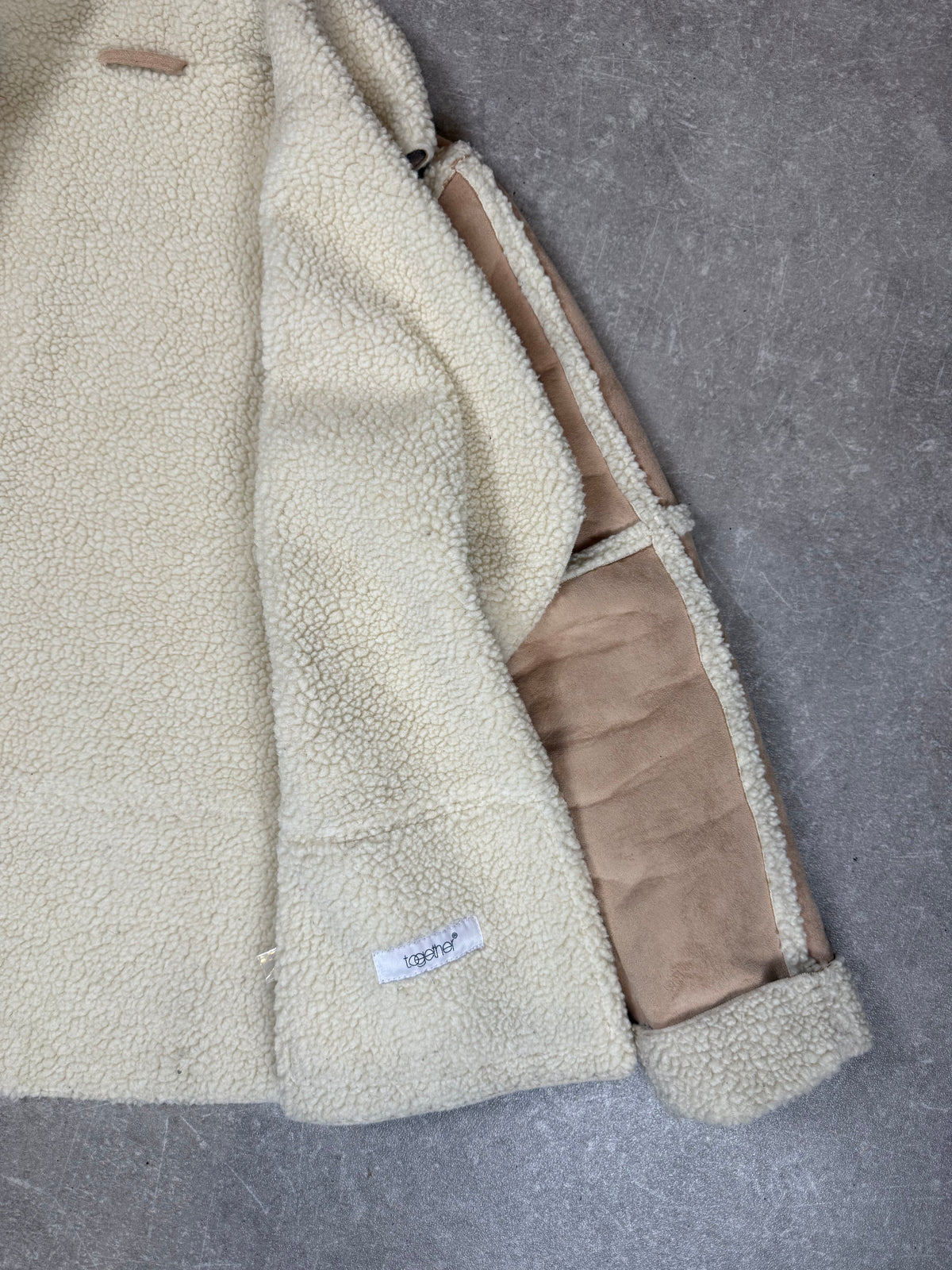 Vintage Damen Lammfelljacke Beige – Shearling Lederjacke mit Fellkragen