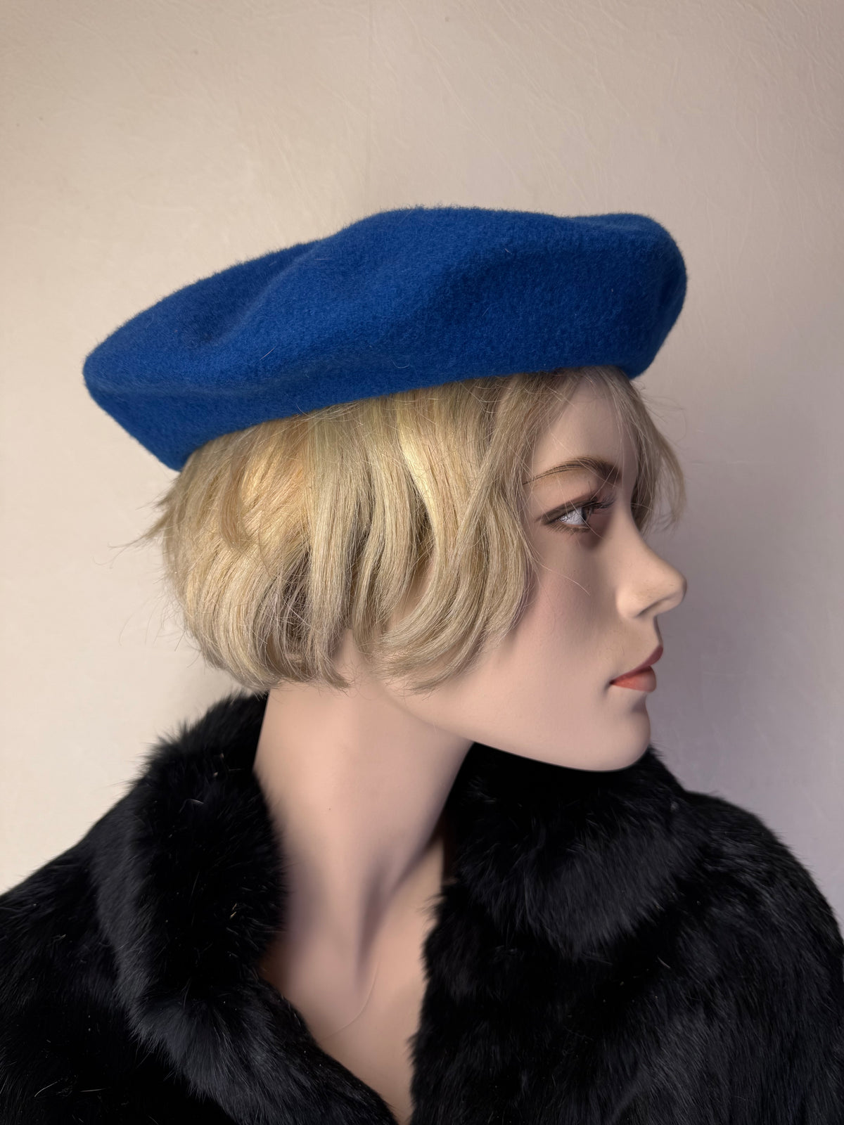 Vintage Damen Barett Dunkelblau – Klassische Baskenmütze aus Filz