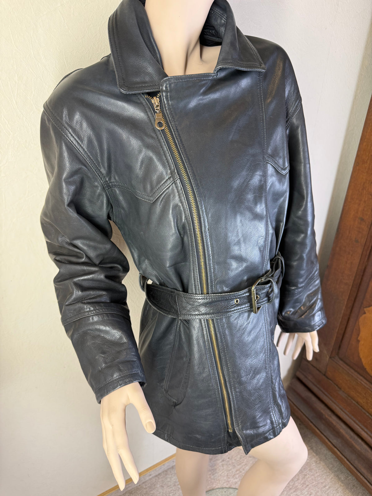 Vintage Marc O’Polo Lederjacke Gr. L Schwarz – Echtleder Bikerjacke mit Gürtel