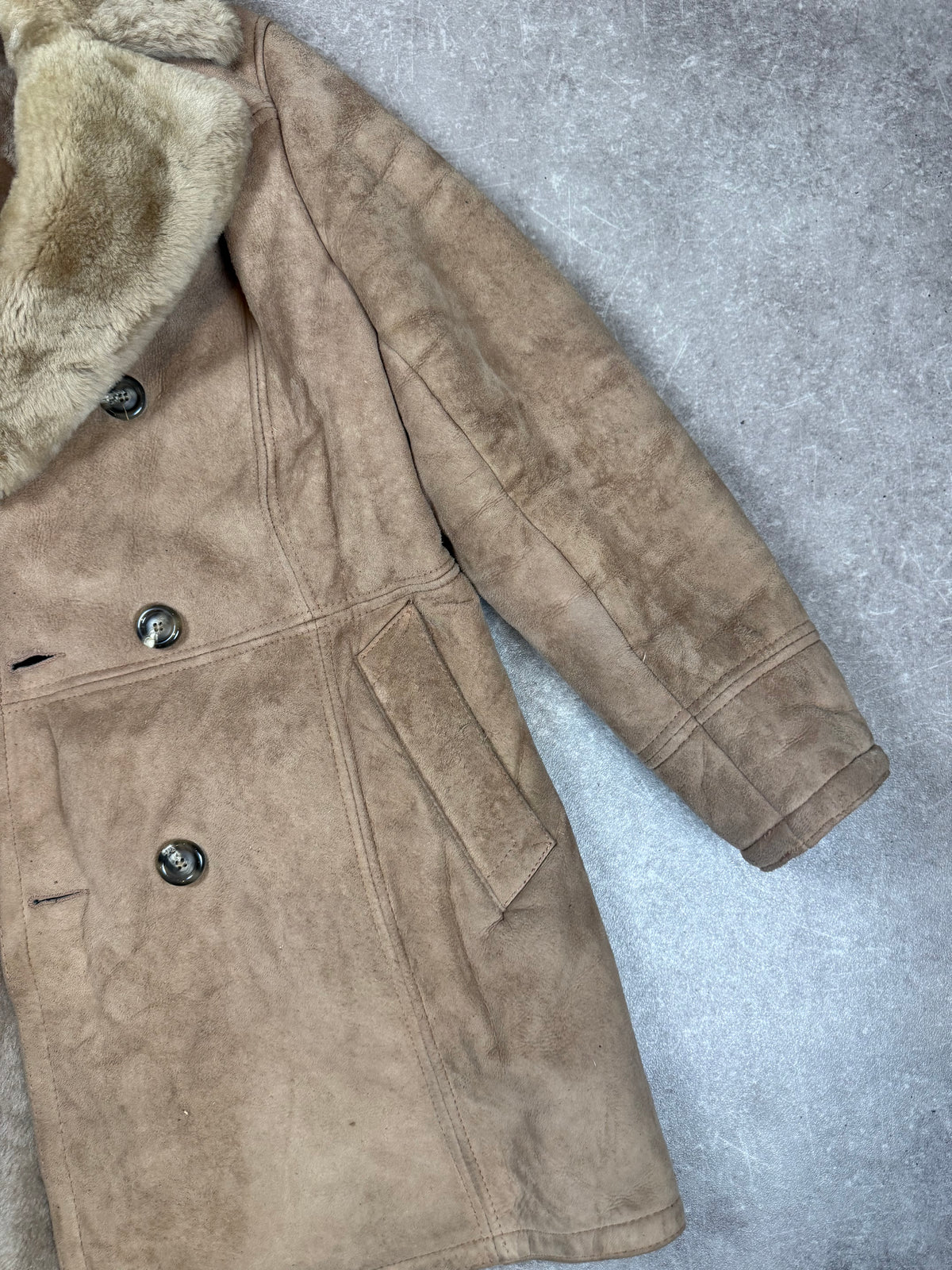 Vintage Lammfellmantel Echtfell Shearling Beige Zweireihig