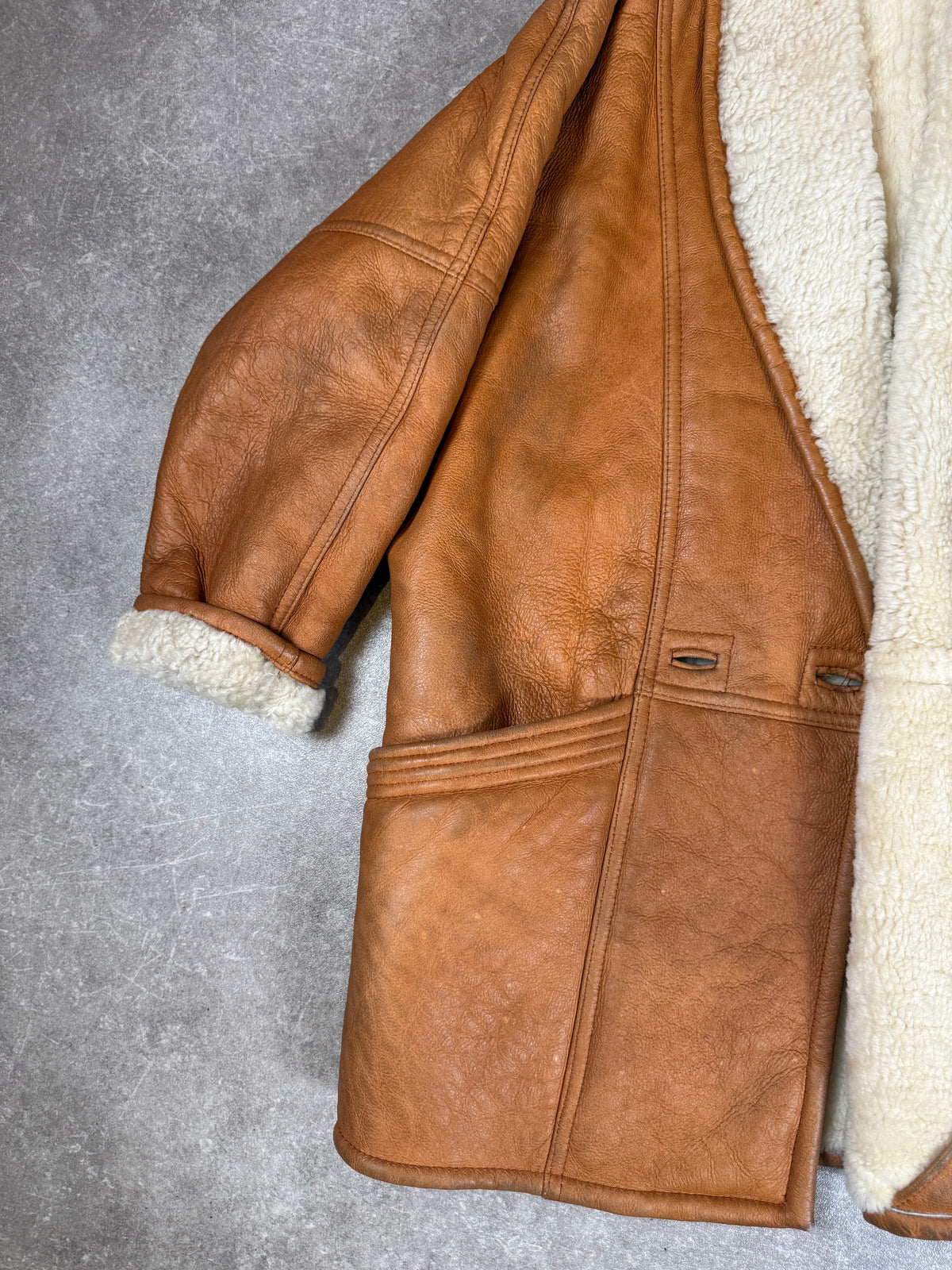 Vintage Lammfellmantel Braun – Echtleder Shearling Oversize Mantel