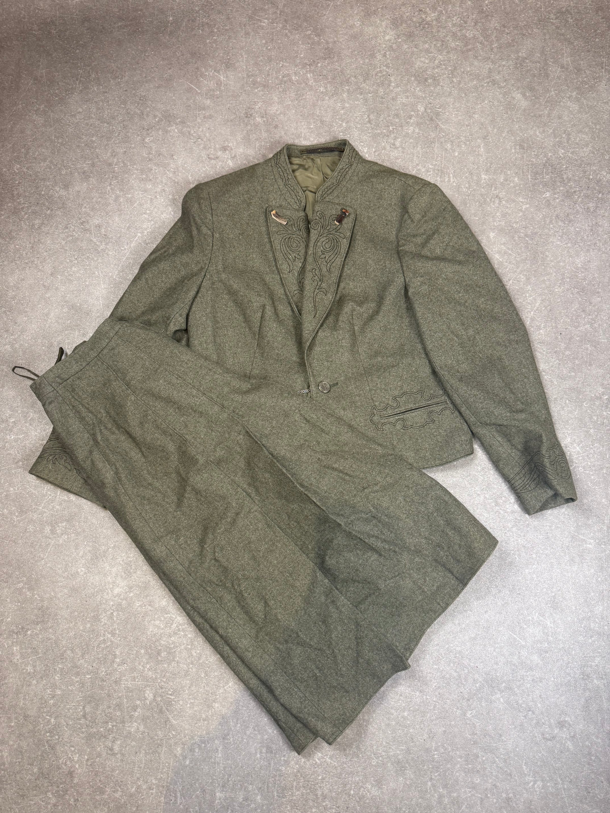 Vintage Julius Lang Damen Trachten Kostüm Schurwolle – Blazer & Faltenrock