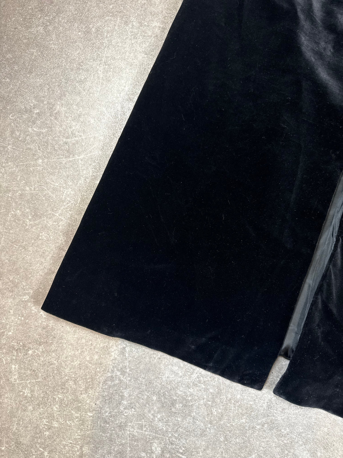 Vintage Damen Samtrock Schwarz – Langer Bleistiftrock mit Schlitz