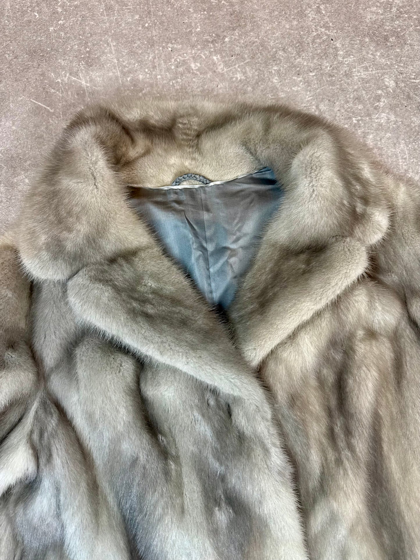 Edler Nerzmantel Silber Nerz Pelzmantel Vintage Echtpelz Grau Damen Gr. 42/44