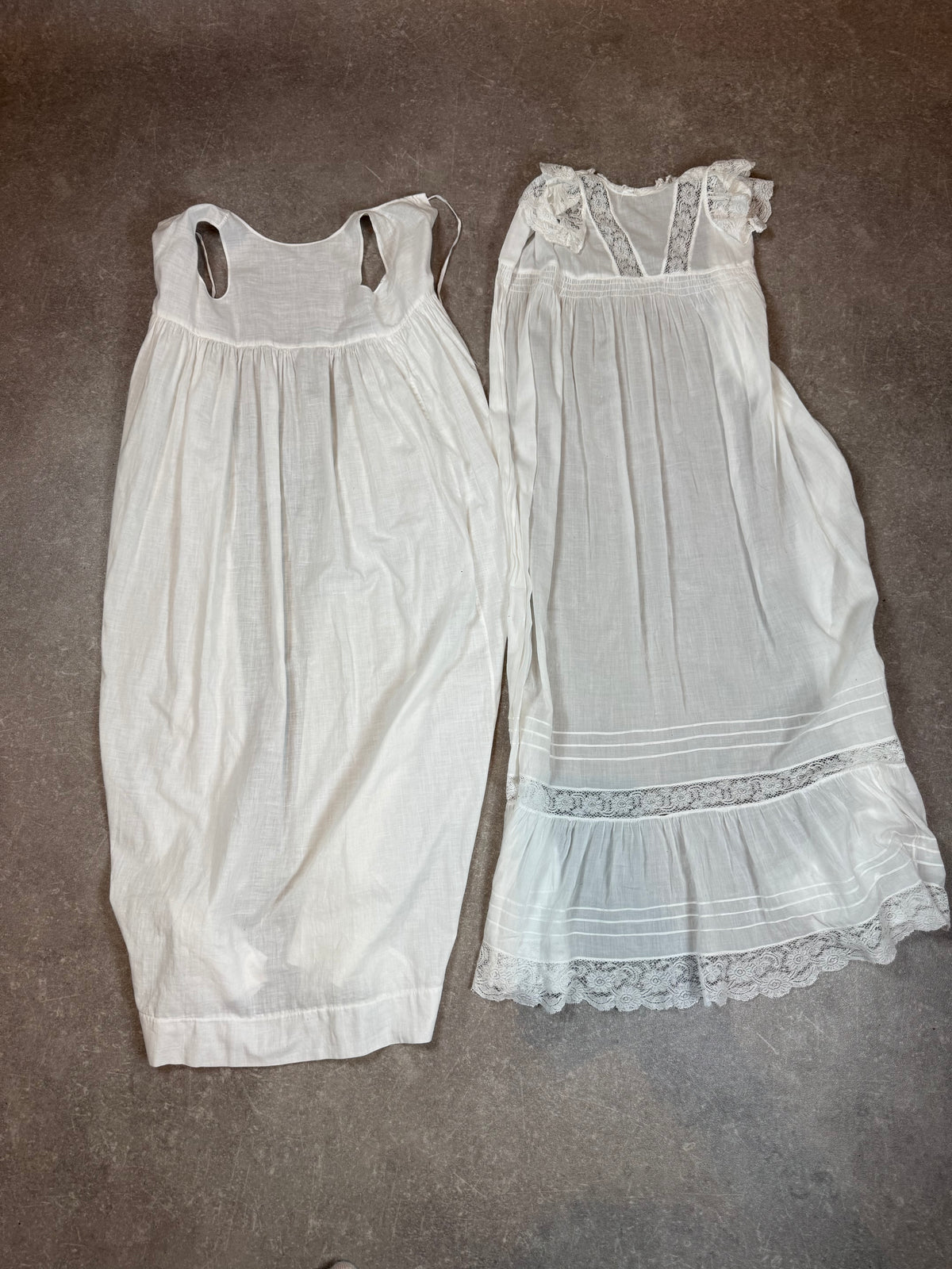Antikes 2-teiliges Damen Nachtkleid Set Weiß – Spitze Rüschen Unterkleid Vintage