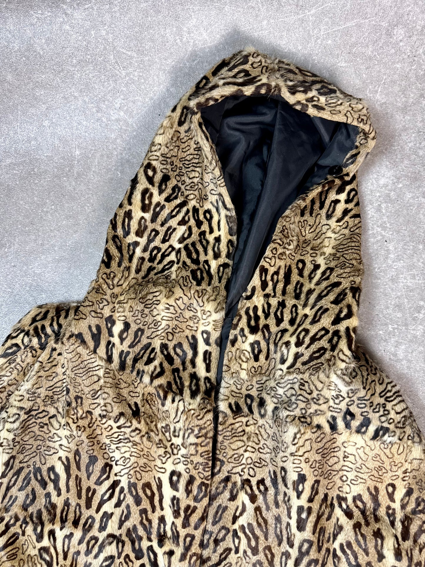 Vintage Pelzcape mit Kapuze – Leopardenmuster – Echtes Fell – Unikat