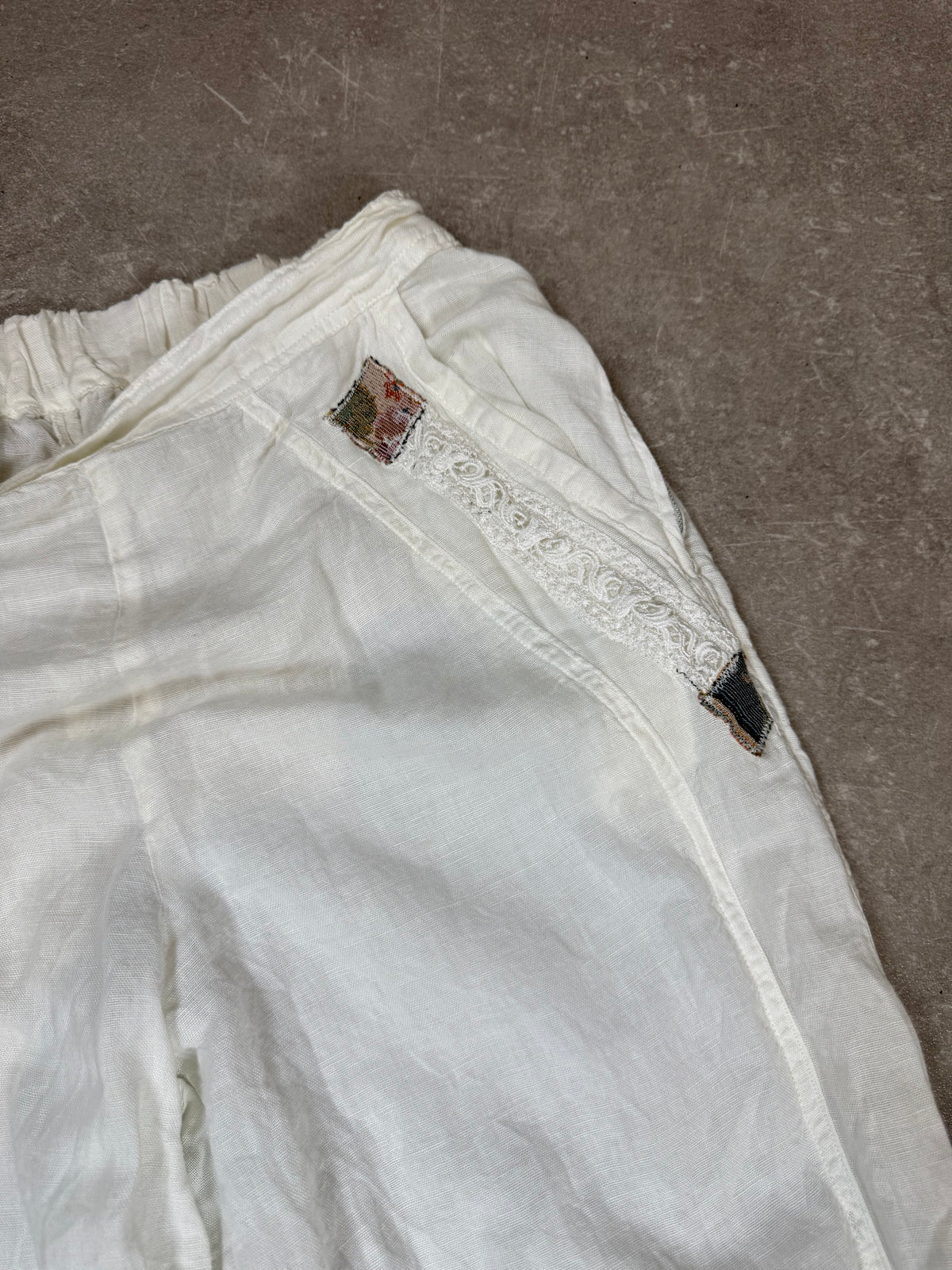 Vintage Leinenhose Weiß – Spitze & Webdetails – Folk Boho