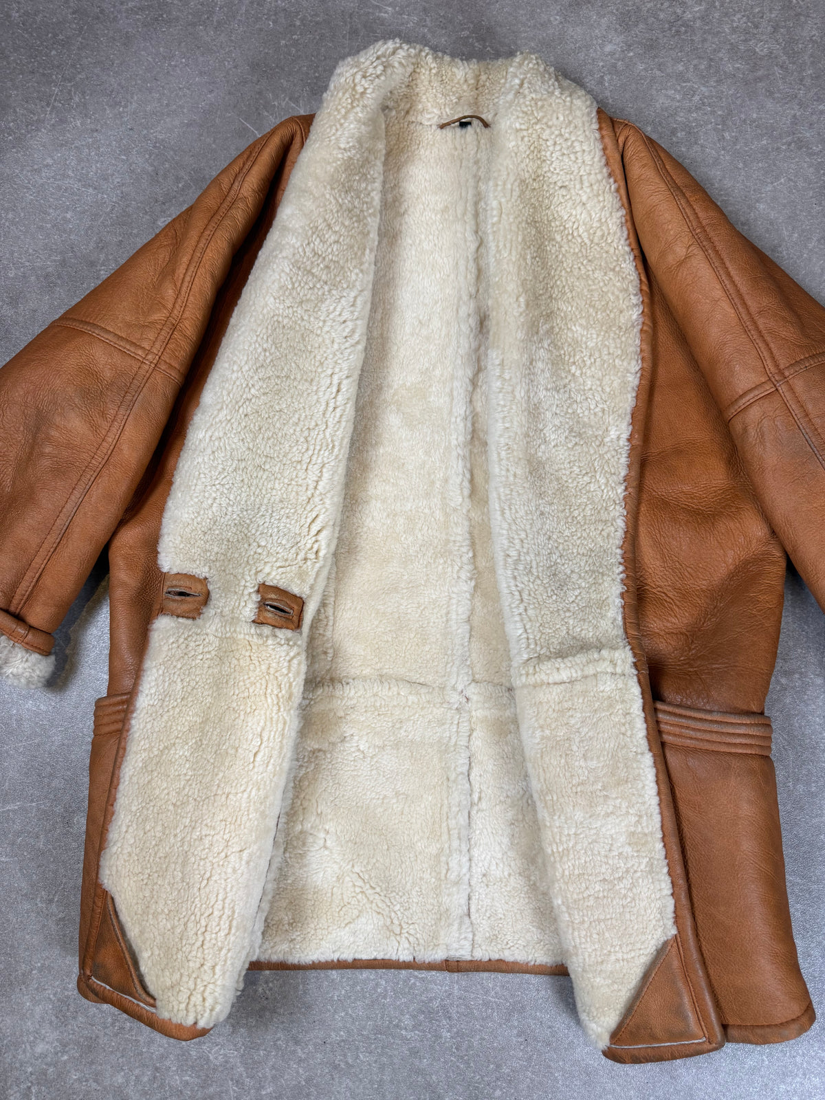 Vintage Lammfellmantel Braun – Echtleder Shearling Oversize Mantel