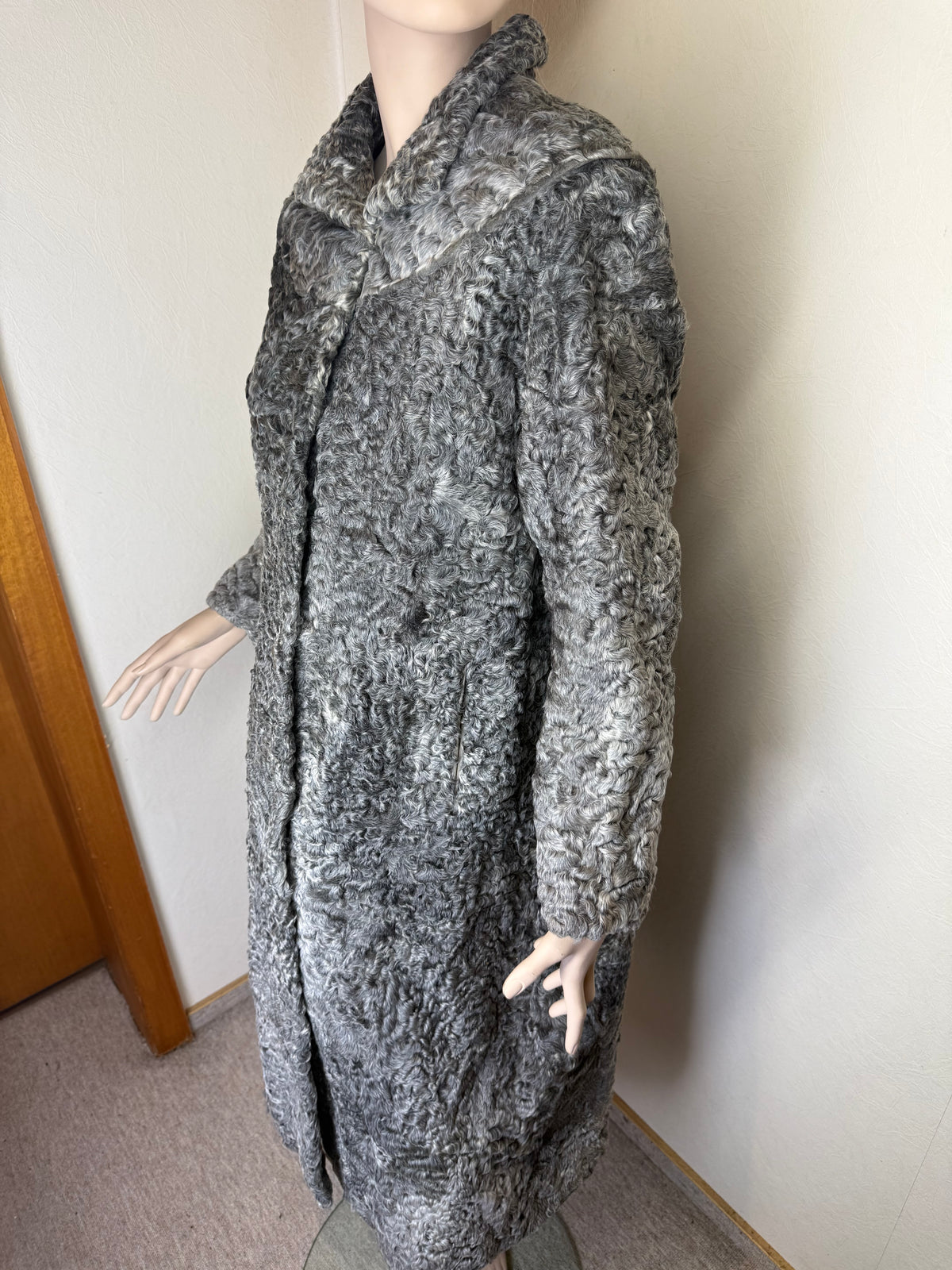 Vintage Persianer Pelzmantel Damen Grau – Langer Karakul Echtpelz Mantel