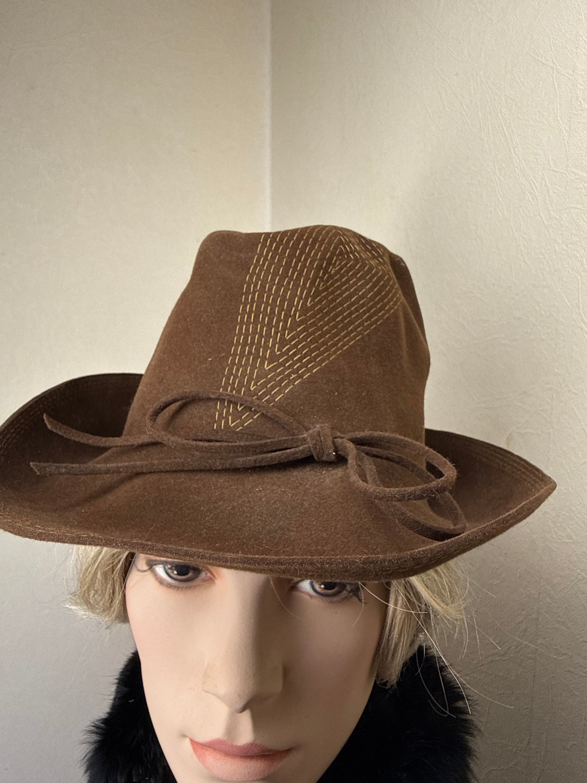 Vintage Wegener Westernhut Braun – Cowboy Filzhut mit Kontrastnähten - Made in Germany