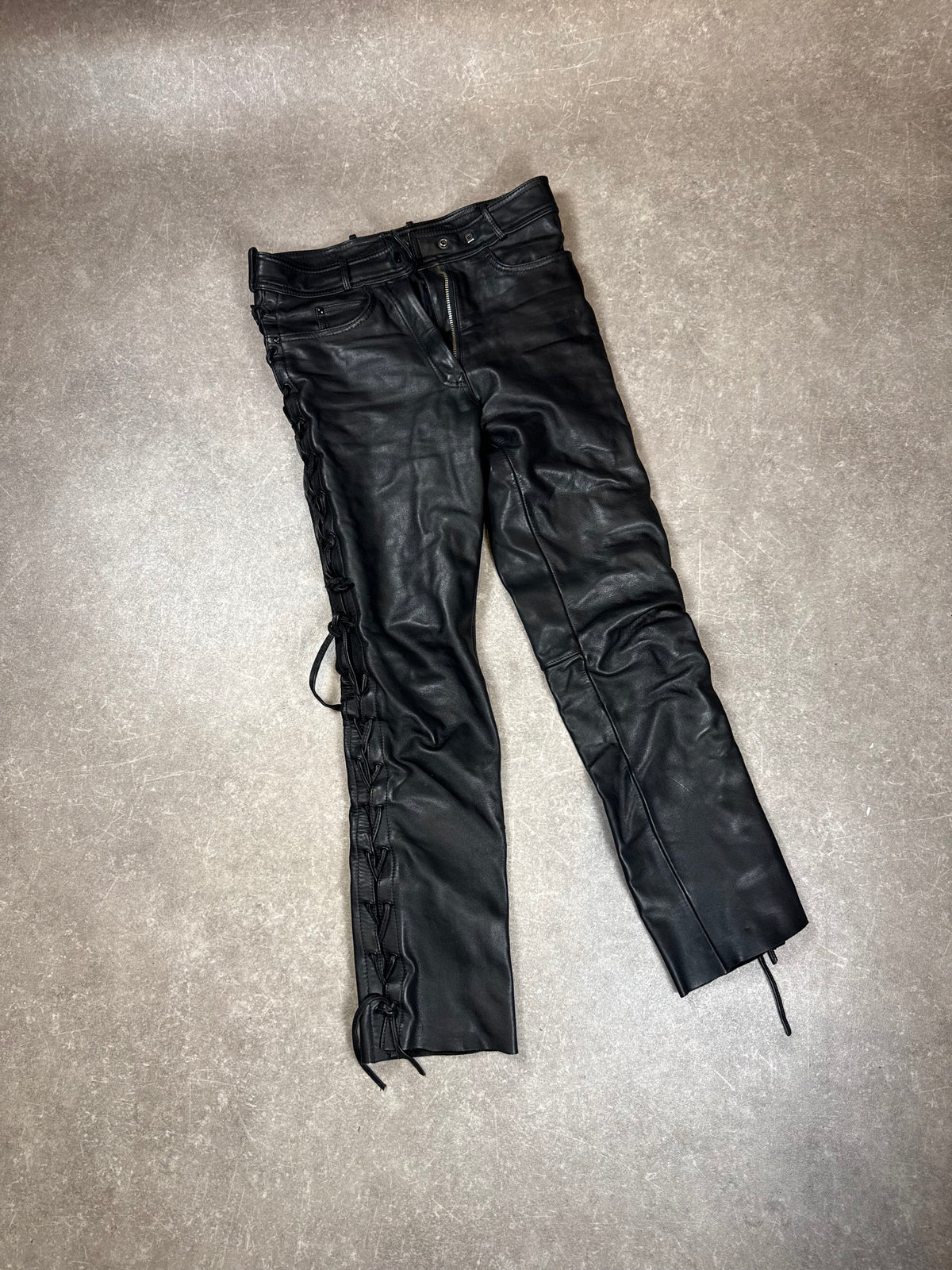 Vintage Lederhose Schwarz Gr. 42 – Echtleder Biker Schnürhose