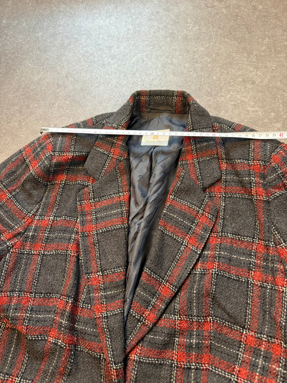 Vintage Aigner Damen Wollblazer Gr. 48 – Schurwolle Kariert Rot Grau