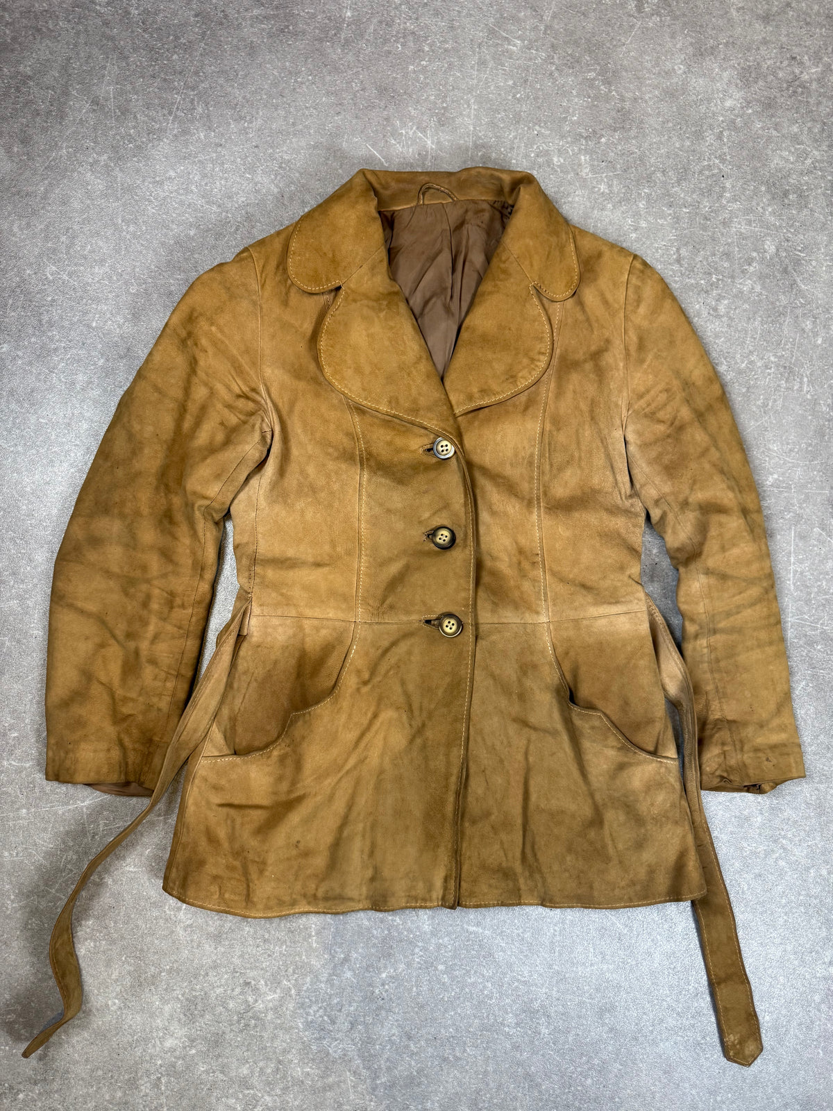 Vintage Damen Wildlederjacke Braun Cognac 70er Jahre Tailliert mit Gürtel