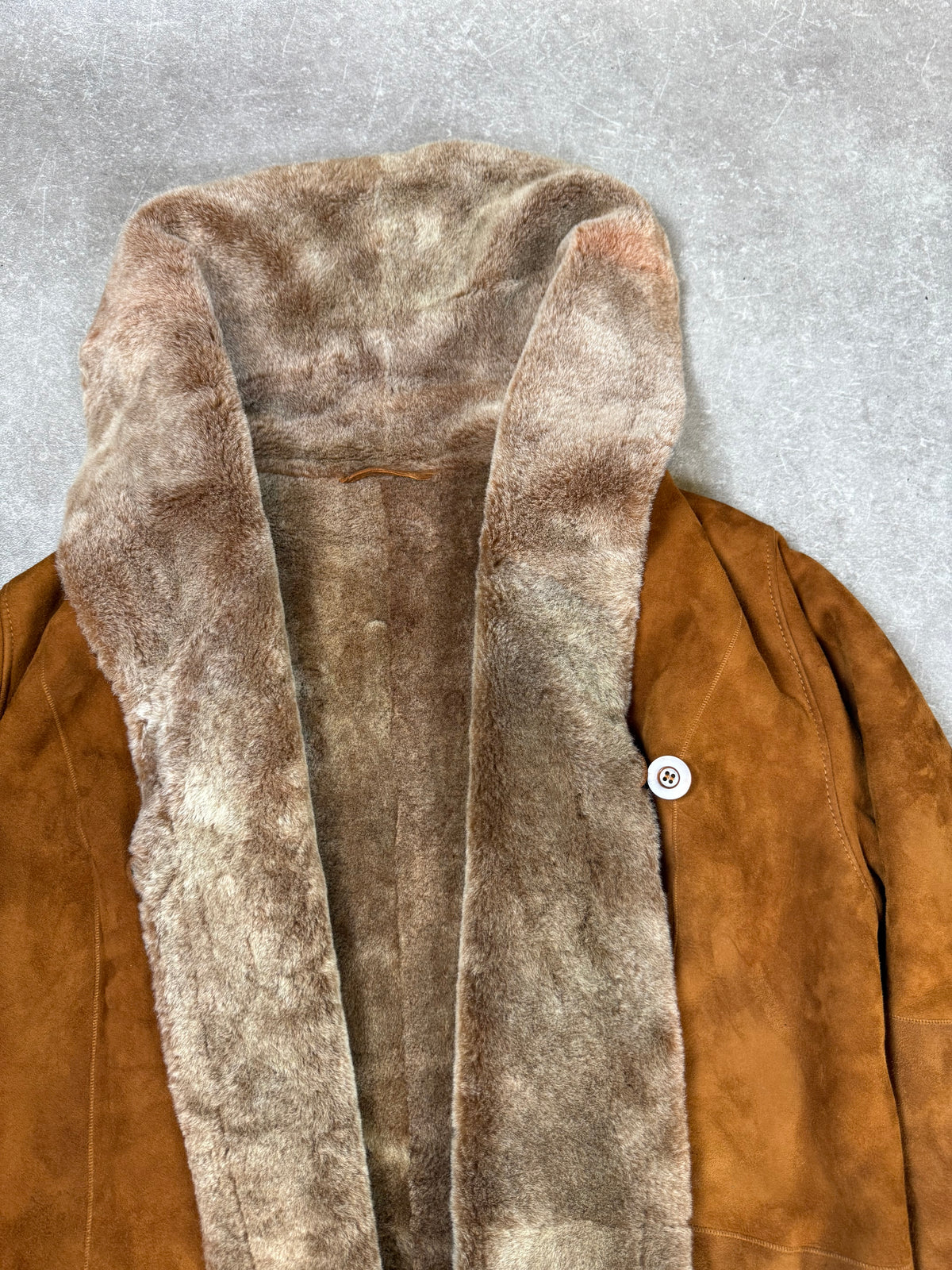 Élégance Paris Vintage Lammfellmantel Damen Gr. 38 – Shearling Cognac