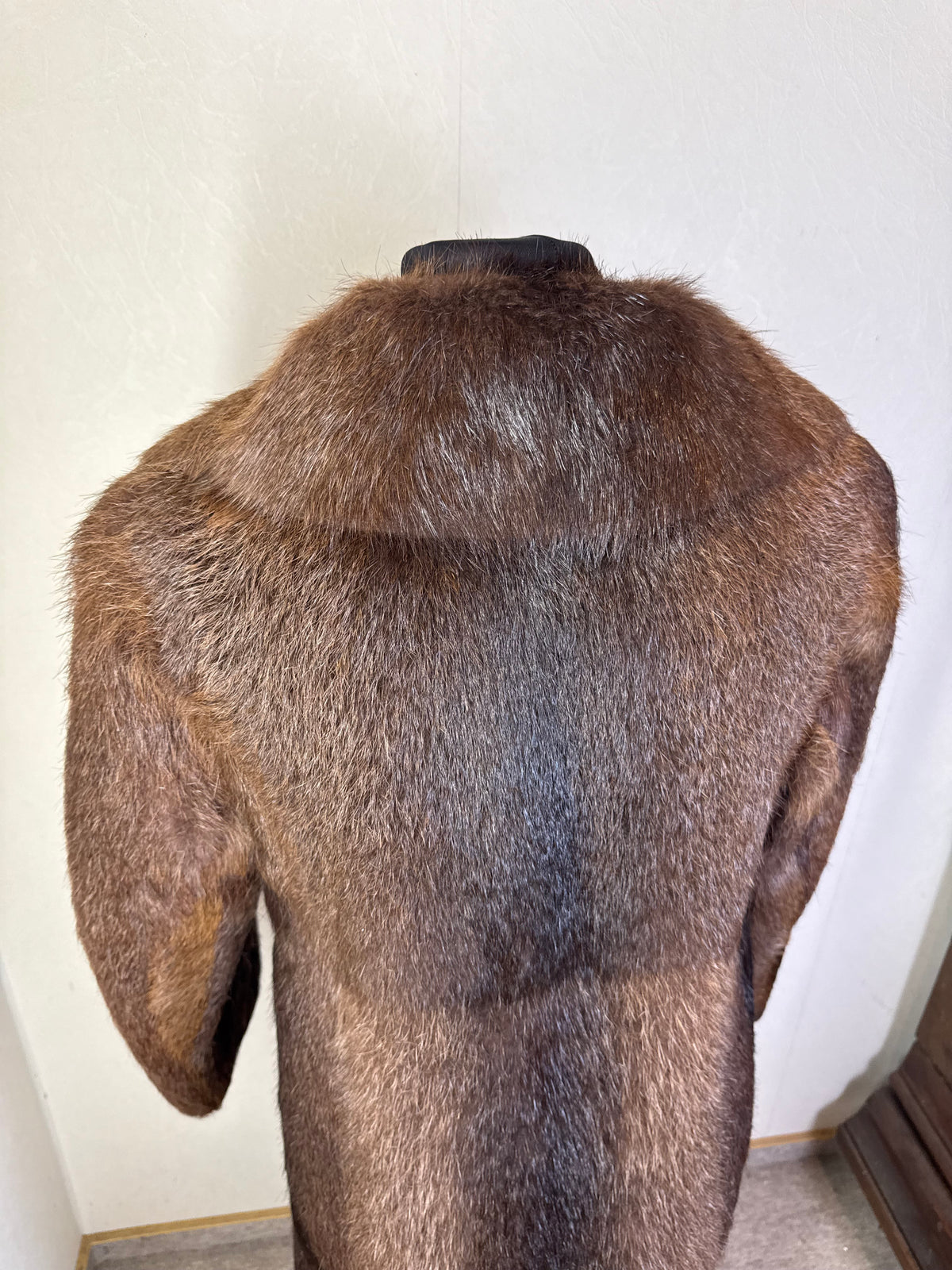 Vintage Nutria Pelzmantel Damen Braun – Echter Pelz Langmantel 115 cm