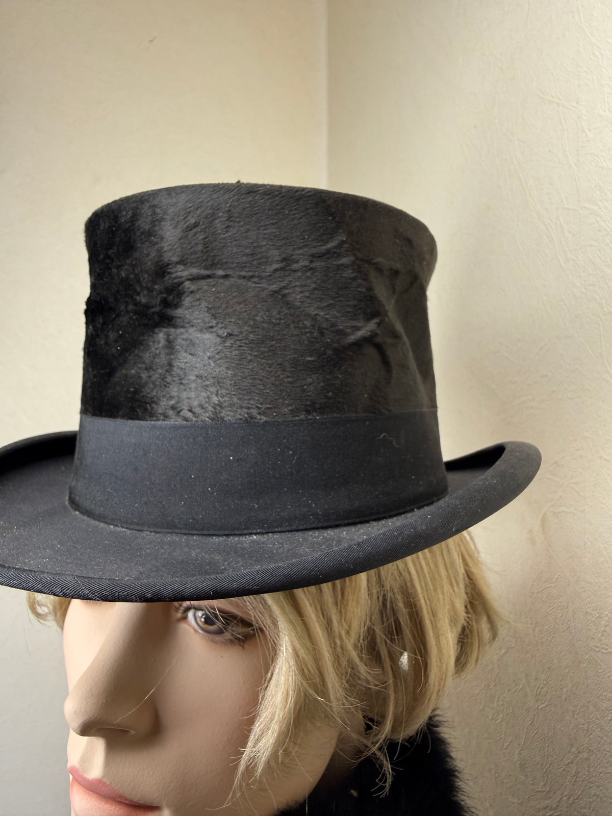 Antiker Seidenzylinder Reine Handarbeit Herren Top Hat mit Original Hutschachtel