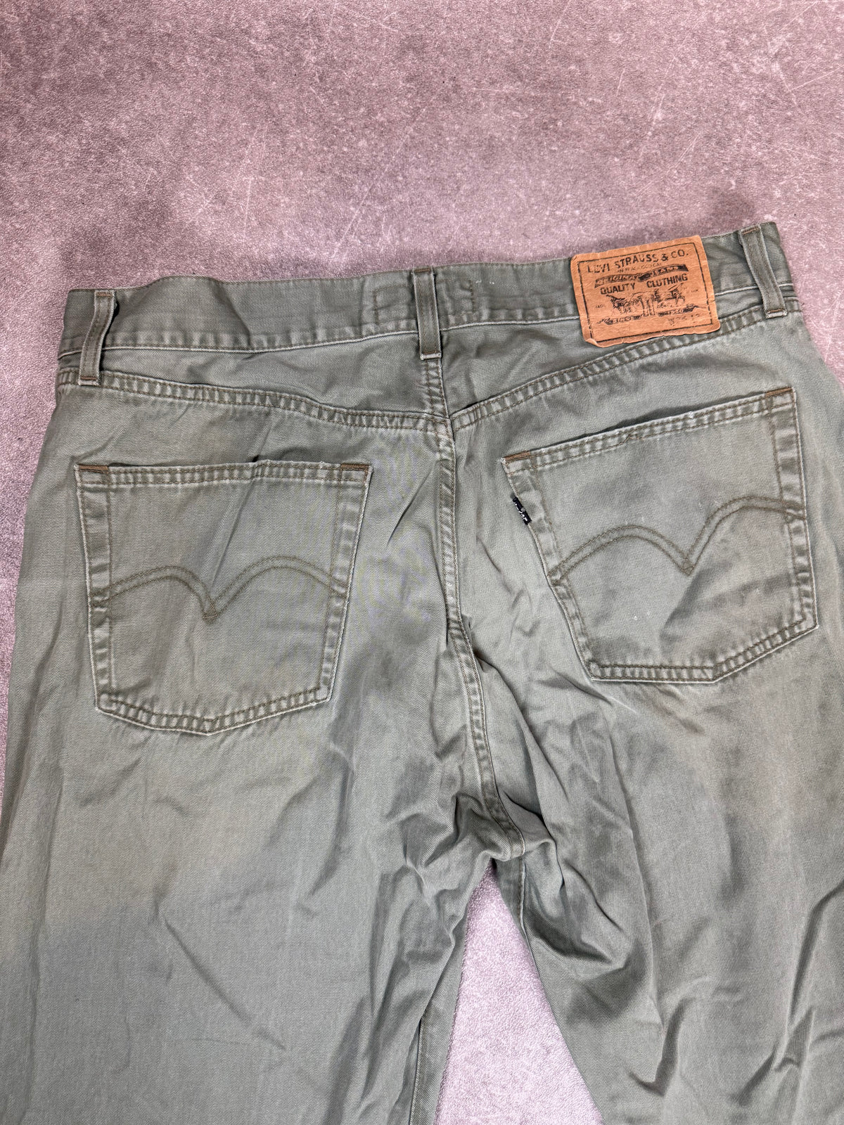 Levi’s 501 Vintage Jeans W36 L34 – Olivgrün Button Fly