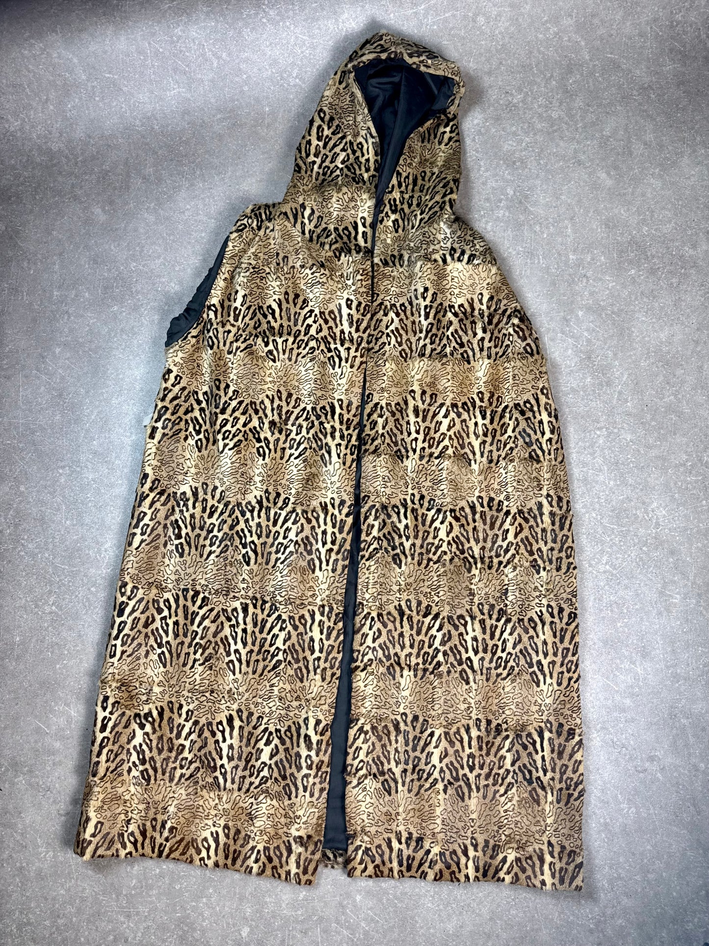 Vintage Pelzcape mit Kapuze – Leopardenmuster – Echtes Fell – Unikat