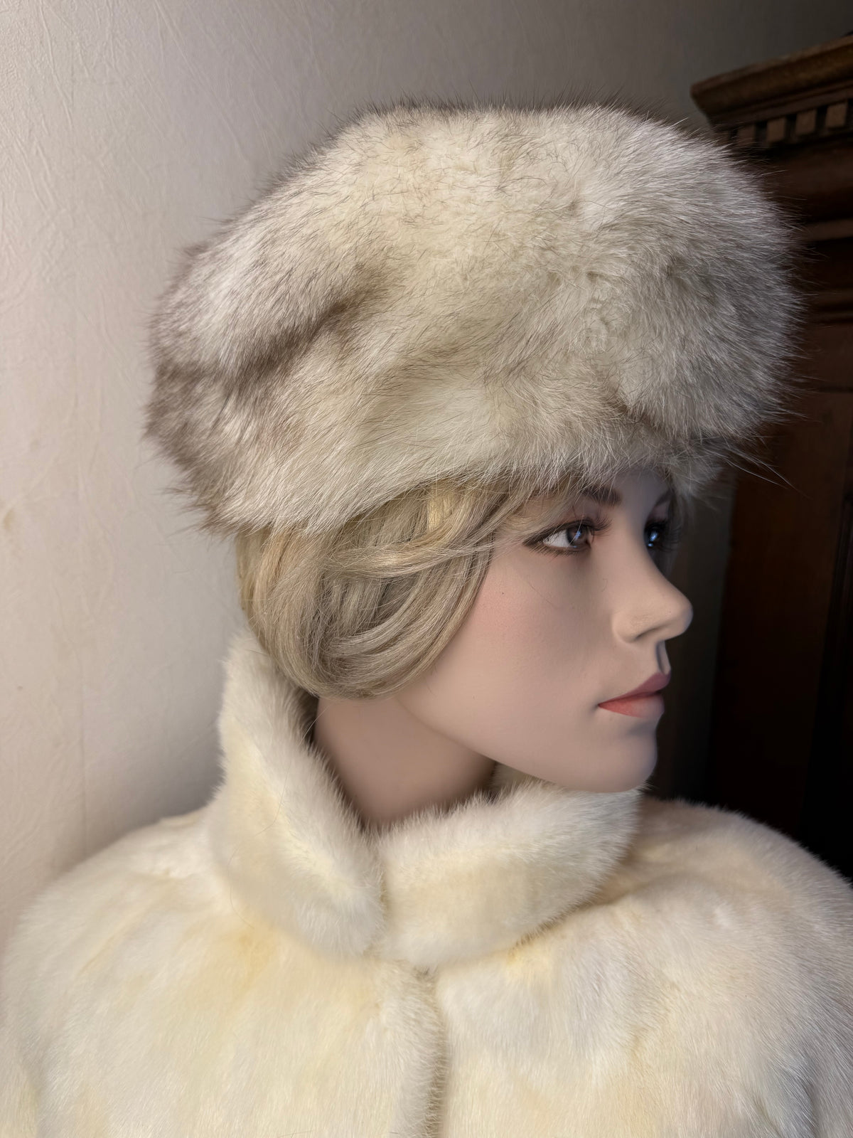 Vintage Polarfuchs Pelzmütze Echtpelz Silberfuchs Weiß Grau Russische Wintermütze Luxury Fur Hat