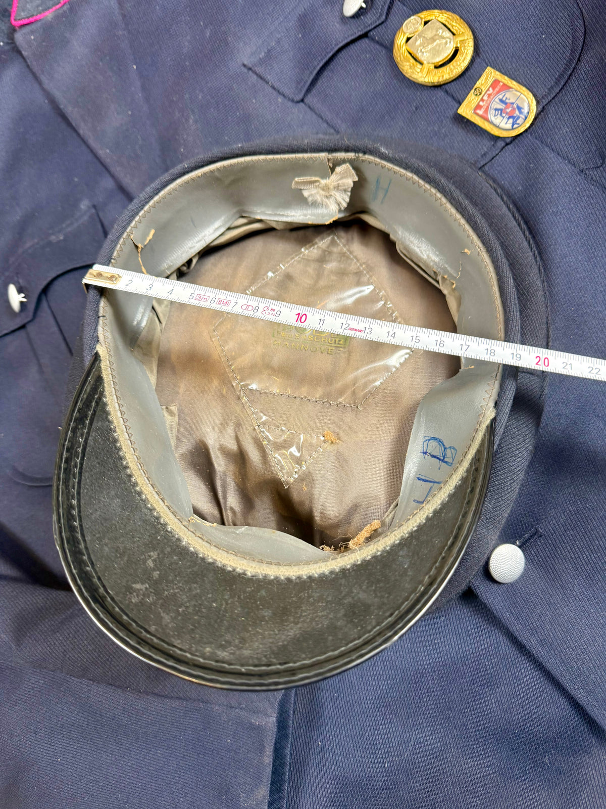 Vintage Feuerwehr Uniform Niedersachsen Herren Dienstjacke mit Schirmmütze & Abzeichen