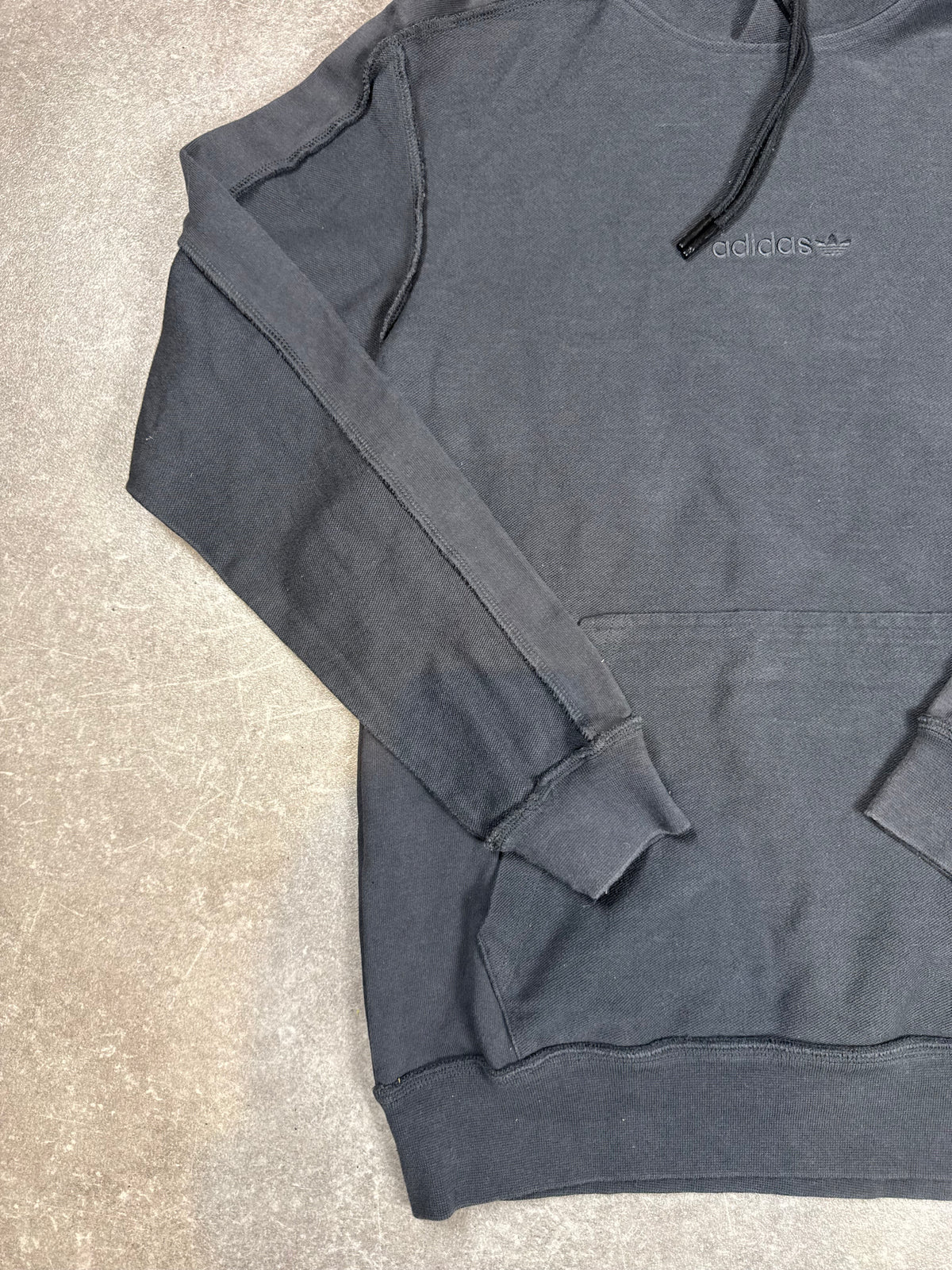 Adidas Originals Vintage Hoodie Schwarz Ton-in-Ton Logo Inside Out