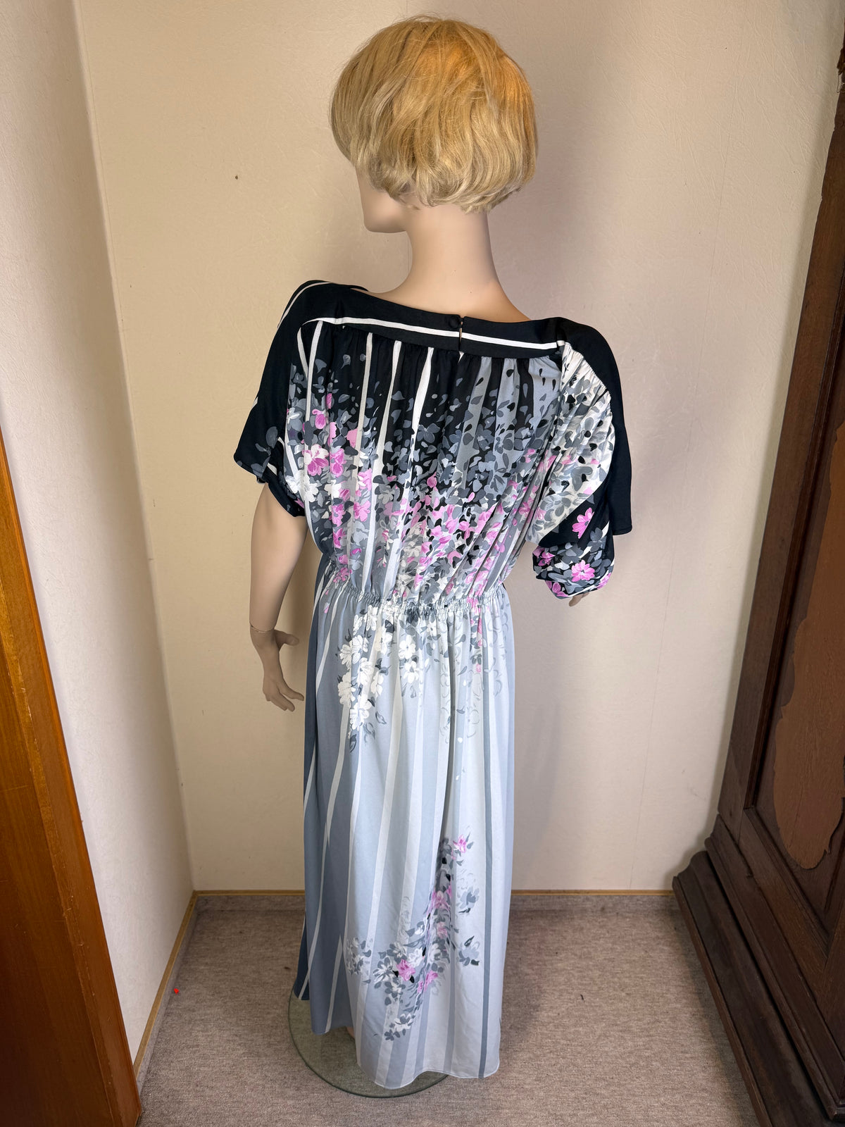 Vintage 80er Maxikleid Damen – Schwarz Grau Rosa Blumen & Streifen