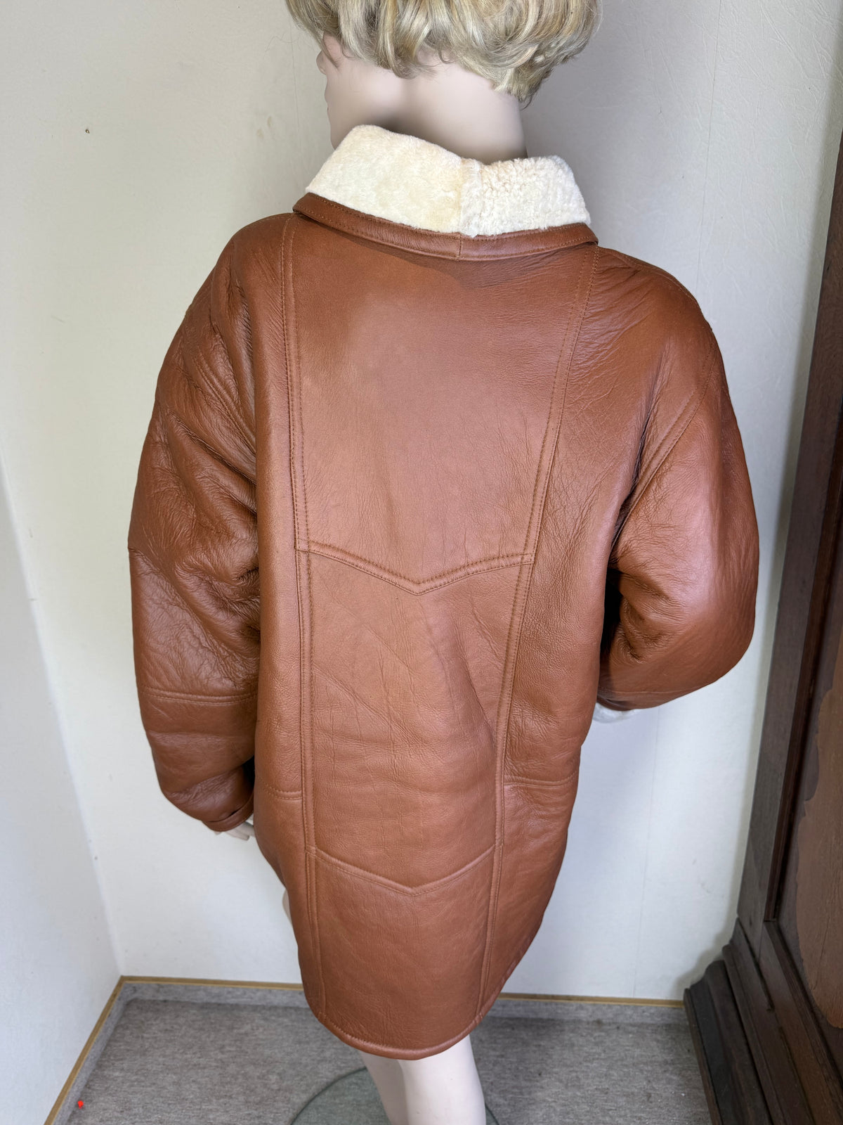 Vintage Lammfellmantel  Gr. 42 – Echtleder Braun Shearling Wintermantel