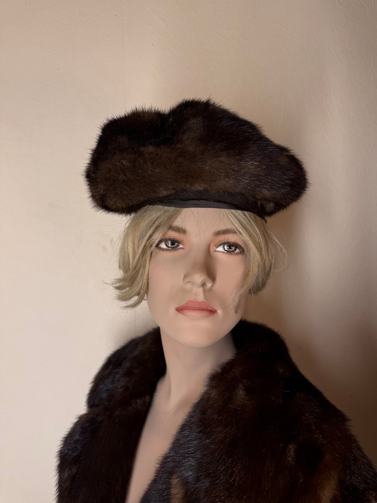 Vintage Nerz Pelzkappe Braun Echtpelz Damen Wintermütze Elegante Fellmütze
