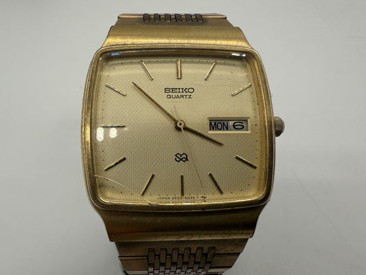 SEIKO VINTAGE GOLD-TONE DAY-DATE QUARTZ NEUE BATTERIE